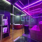 Le Clos Des Thermes Bed & Breakfast 4*