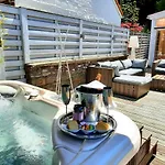 Le Clos Des Thermes Bed & Breakfast