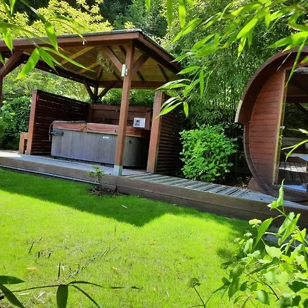 Le Clos Des Thermes De Luxe Avec Wellness Privatif Couette-café